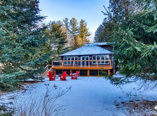 1061 Springfield Rd, Wilmington, NY 12997