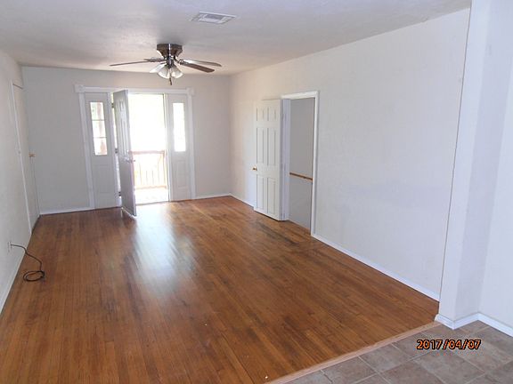 5th image of 707 NW 17th St