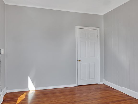 2nd image of 109 Pocasset Ave Floor 2