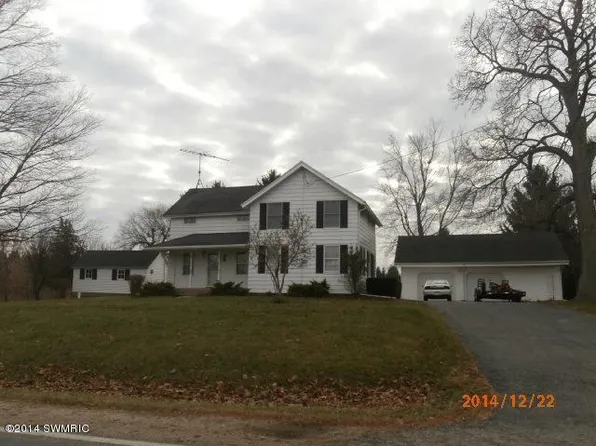 4111 E Bacon Rd, Hillsdale, MI 49242