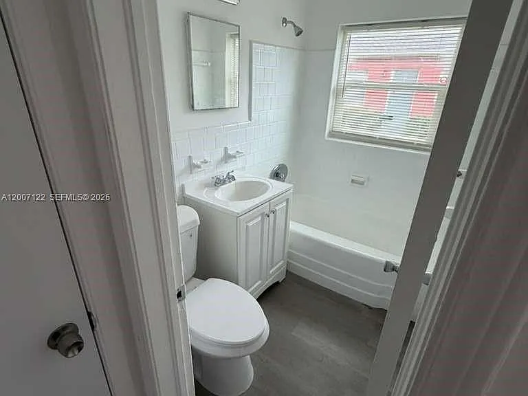 2312 Madison St #6 — Photo 6