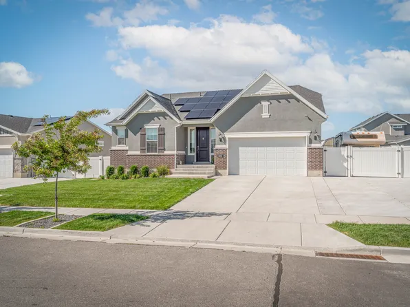 3362 W 2500 N, Clinton, UT 84015