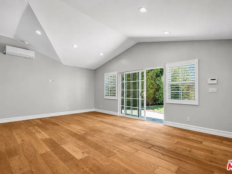 2855 Dunleer Pl — Photo 11