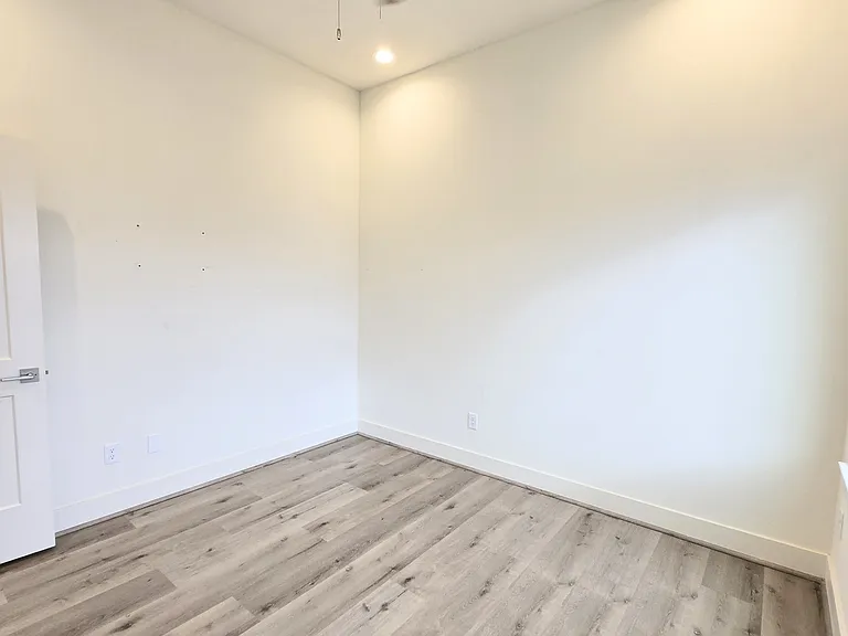 1415 Wakefield Dr — Photo 32