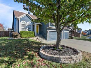 8903 N Cosby Ave, Kansas City, MO 64154