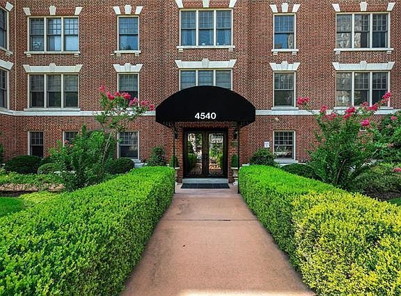 2nd image of 4540 Lindell Blvd