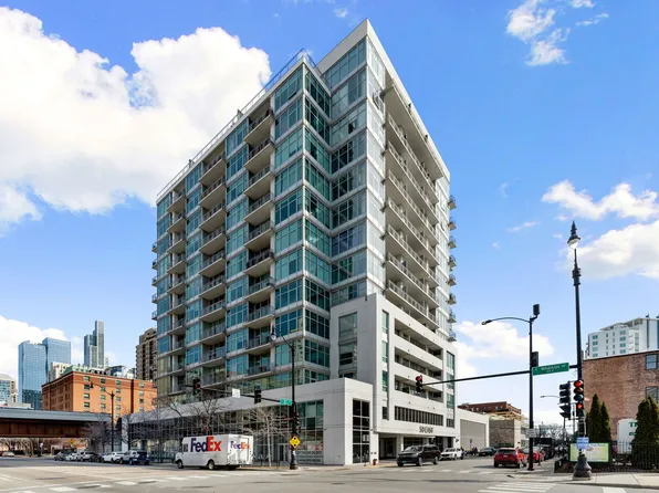 50 E 16th St Unit 1405, Chicago, IL 60616