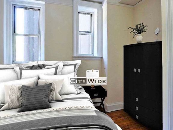 3rd image of 120 W 86th St #1F