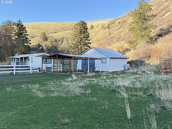 3rd image of 63615 E Birch Creek Rd