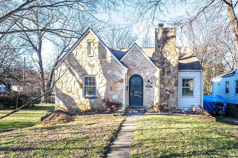 1st image of 1021 Ashwood Pl