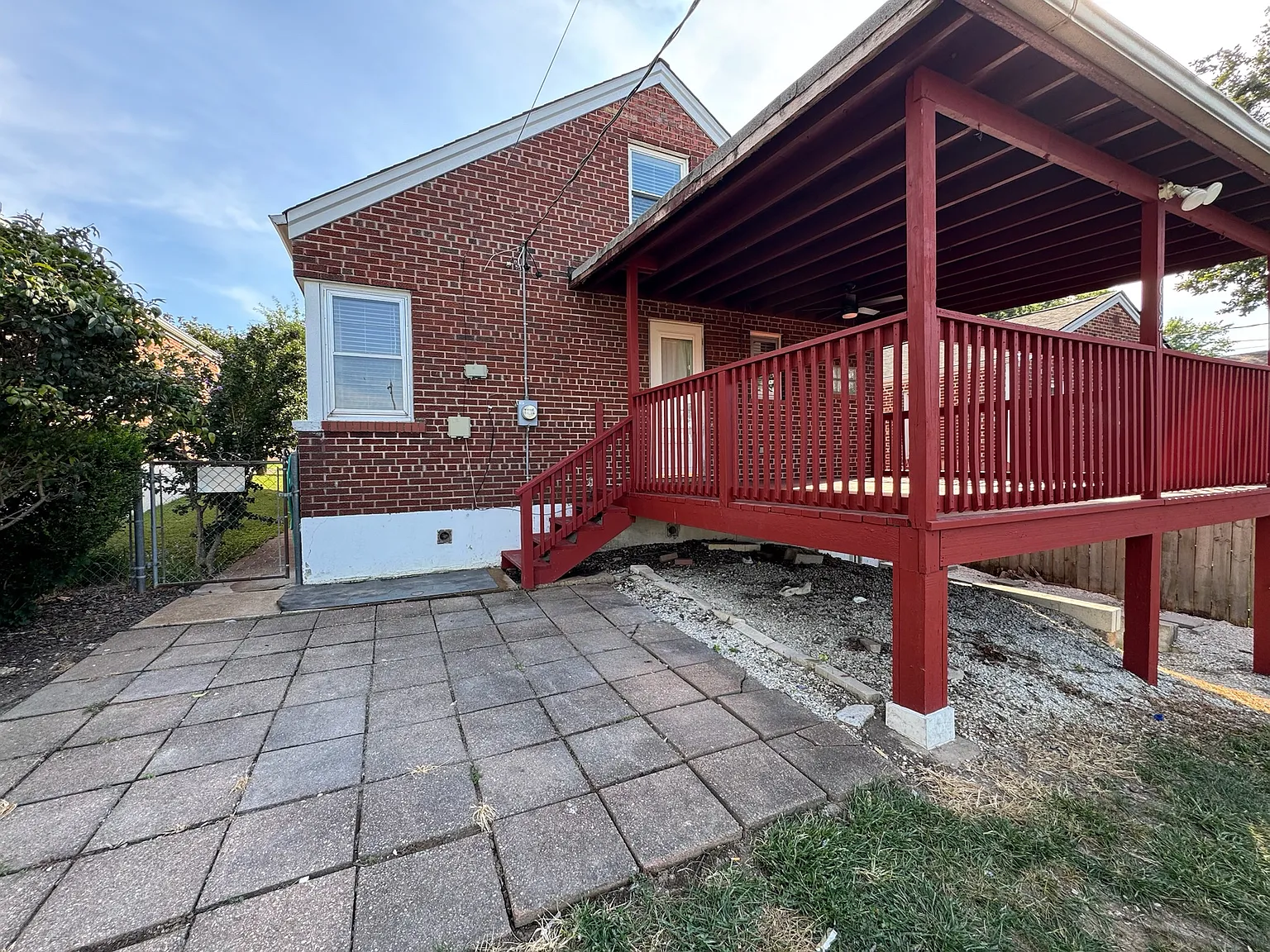 4 bed, 1120 sqft, $2,450 — Photo 2