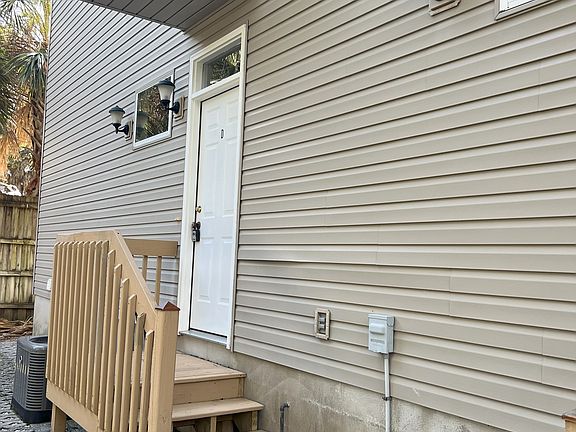 4th image of 1147 N Bayshore Dr #D