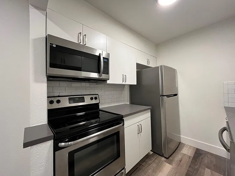 2255 Saint Charles Ave #203 — Photo 5