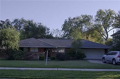 2nd image of 5103 Grand Lake St