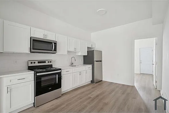 4241 Mantua Ave — Photo 3