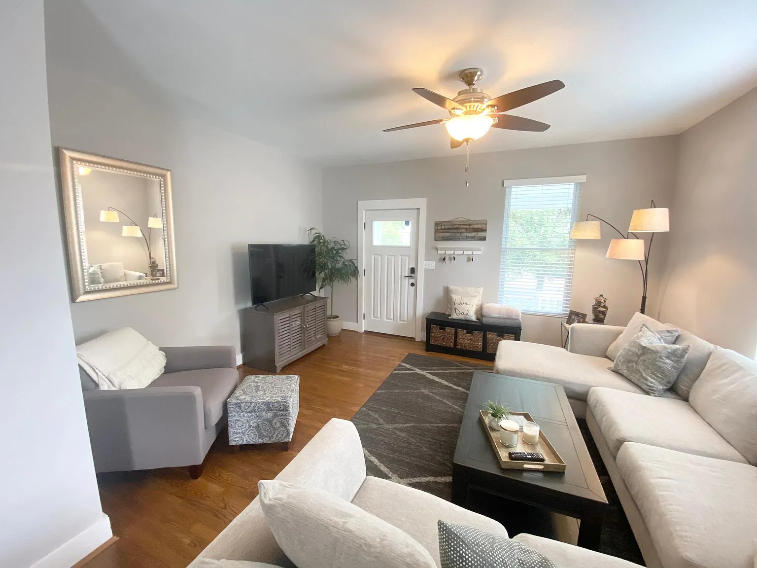 3805 Isabella Ave — Photo 3