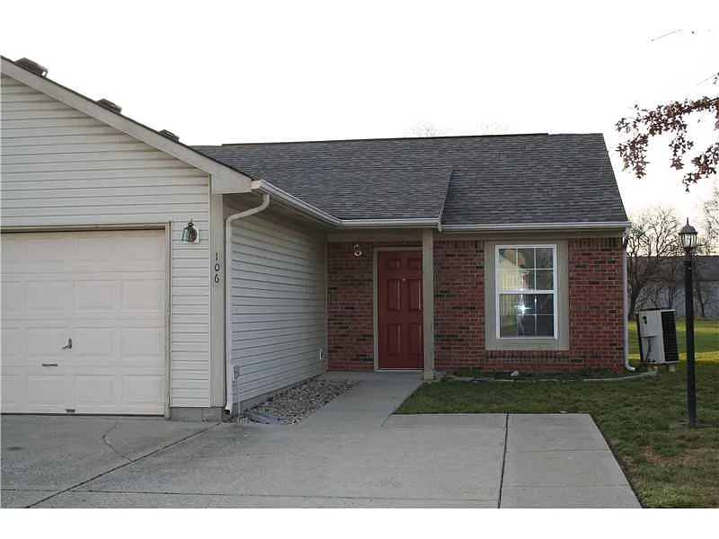 106 Woodberry Dr photo 1