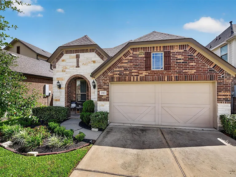12823 Silverbank Run Dr — Photo 1