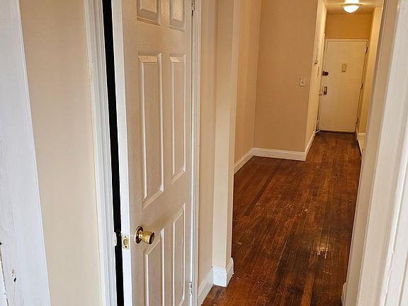4th image of 257 S 3rd Ave APT C5
