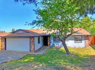 226 Flower Dr, Folsom, CA 95630