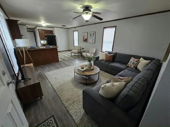 402 Romeo Dr #281, Lakeville, MN 55044