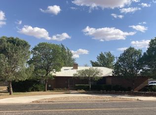 915 W 8th St, Post, TX 79356