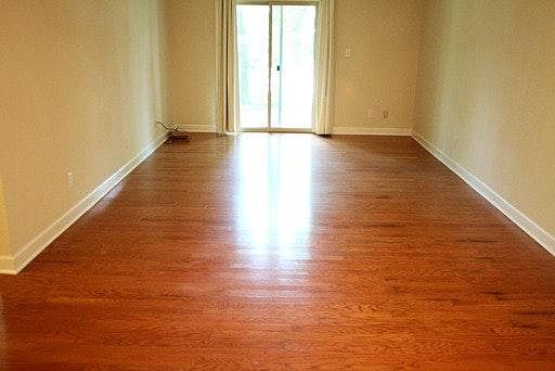 3rd image of 1513 E Franklin St #D