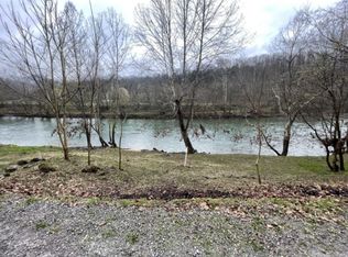 Waters Edge Rd, Duffield, VA 24244