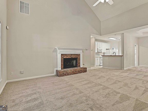 5th image of 140 Kaylee Ct