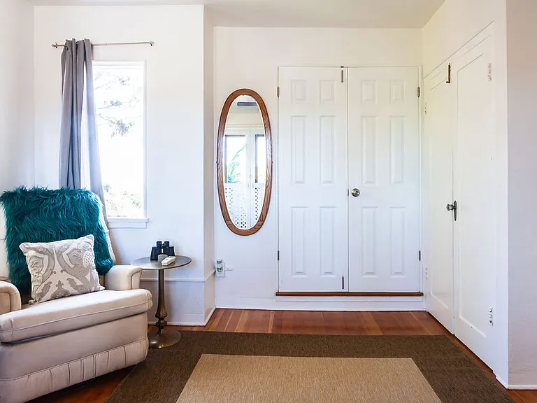 5296 Alta Vista St #B — Photo 12