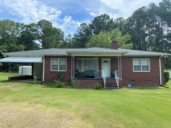 3712 Cokesbury Rd, Hodges, SC 29653