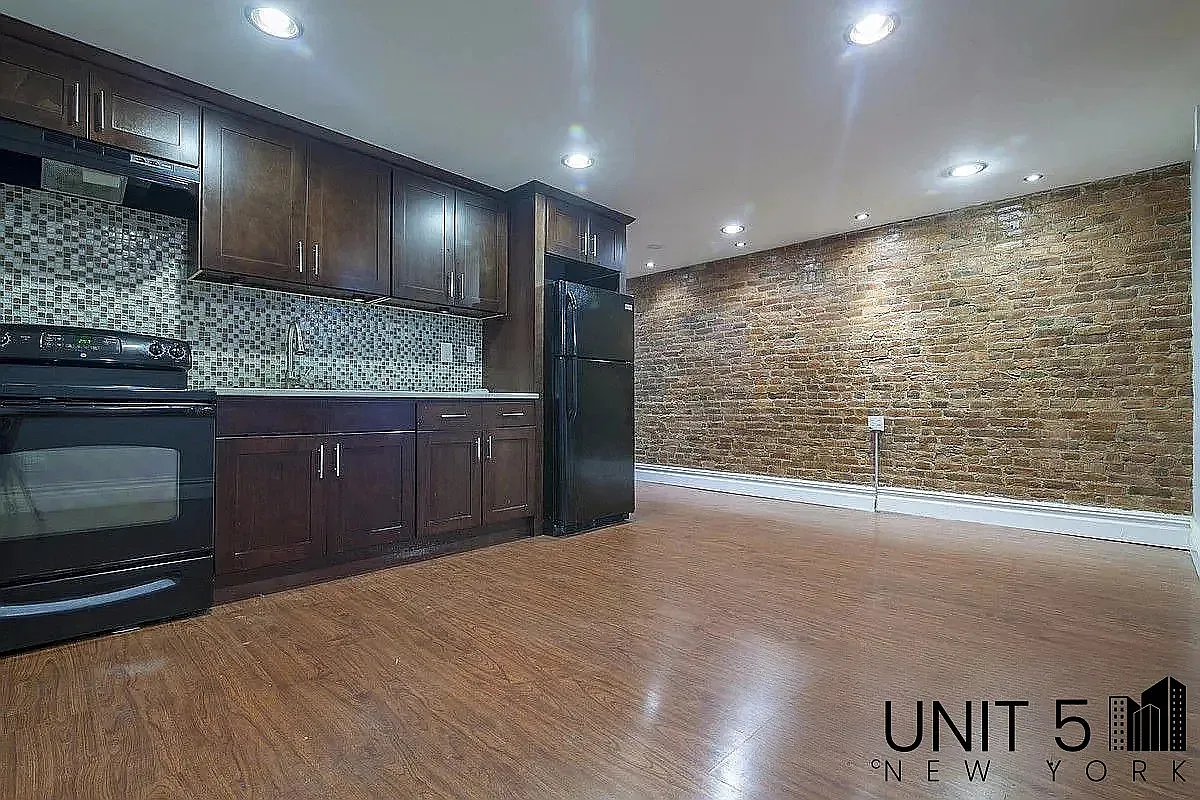 690 Halsey Street — Photo 1