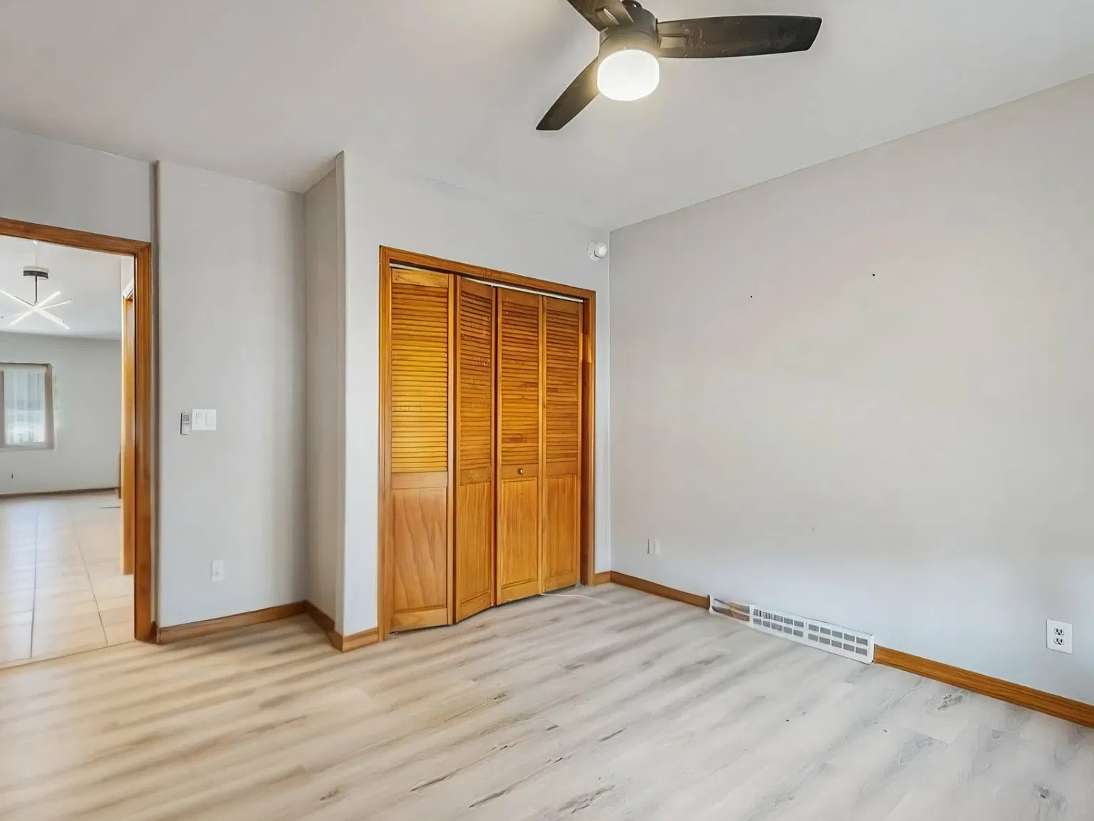 2 bed, 1200 sqft, $1,300 — Photo 2