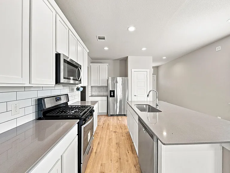 2807 Chancery Summit Ct — Photo 9