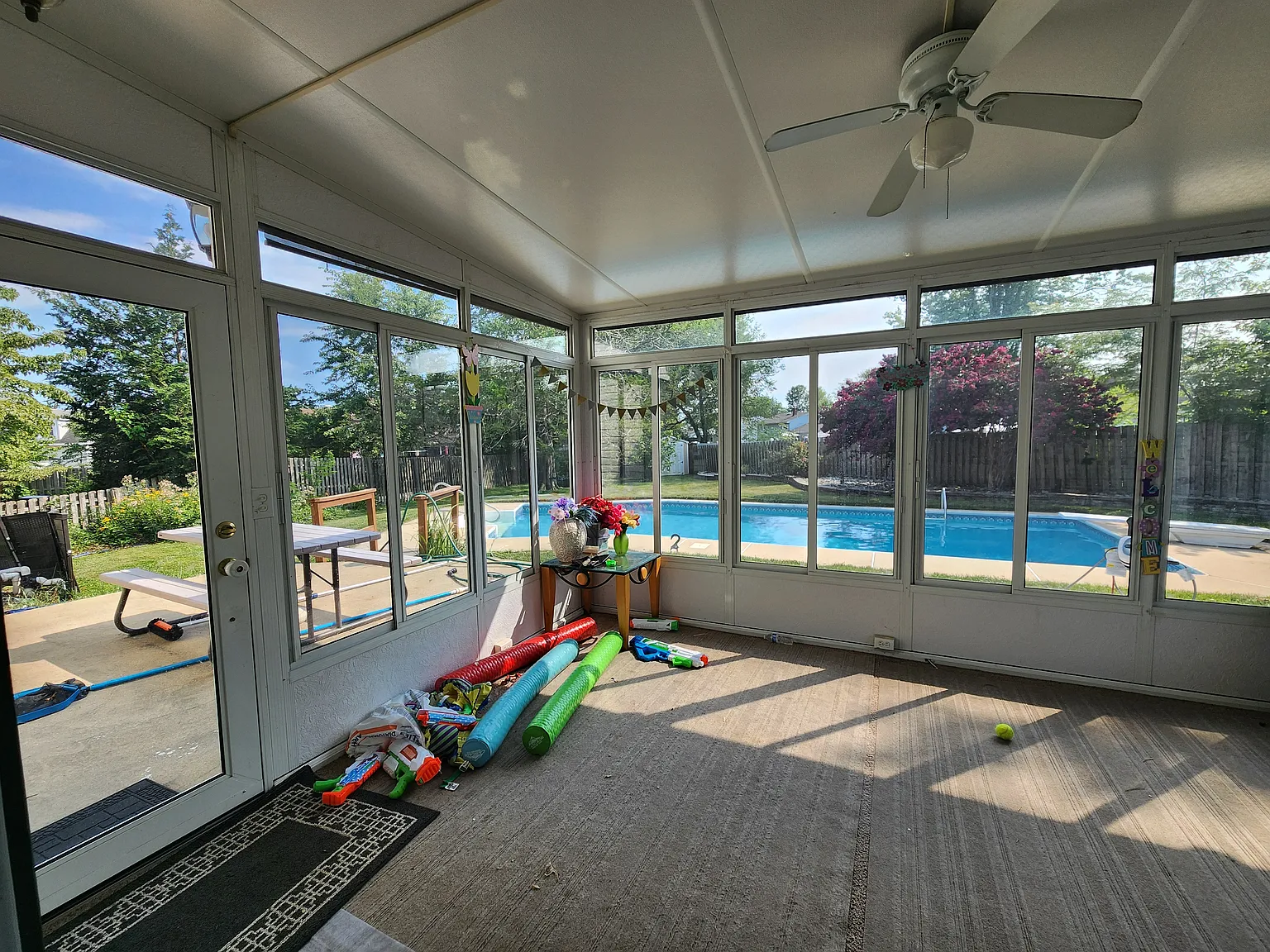 4 bed, 3.5 bath, 2025 sqft, $3,800 — Photo 2