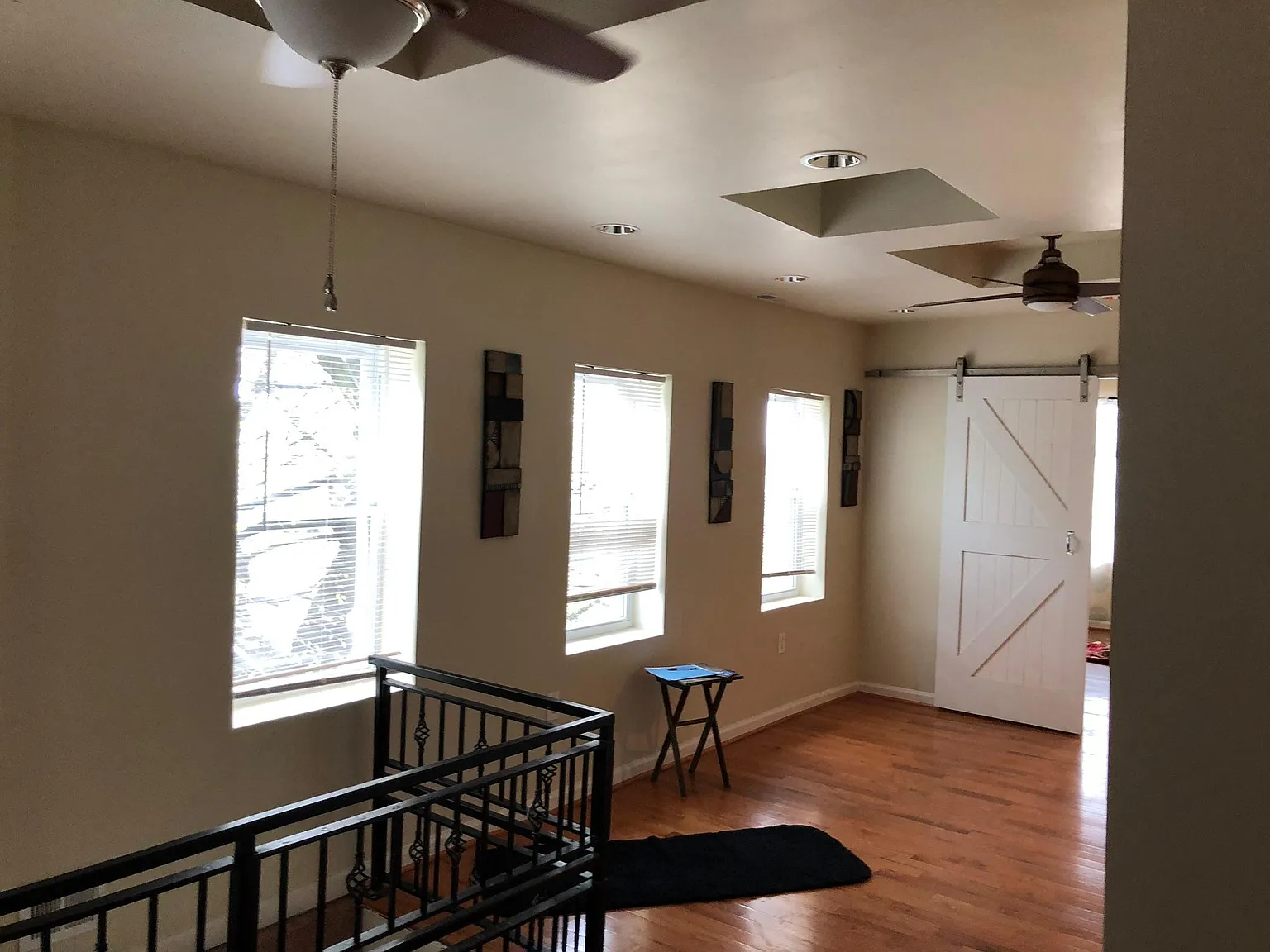 1 bed, 900 sqft, $1,100 — Photo 3