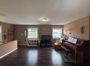 1056 Inverrary Ln, Deerfield, IL 60015