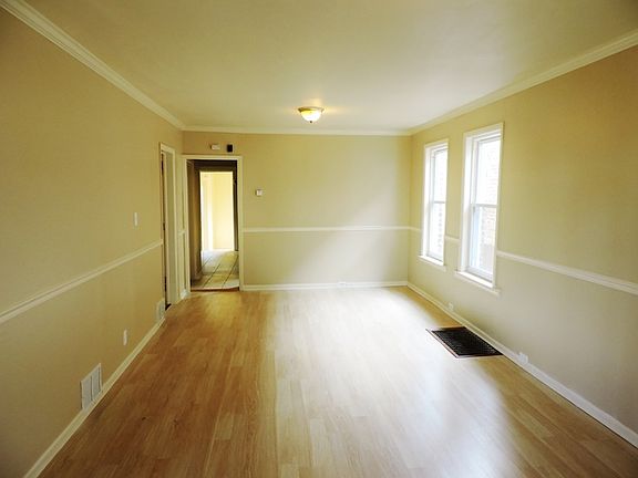3rd image of 1055 N Kedvale Ave