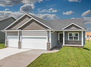 313 NW Sunset Ln, Grimes, IA 50111