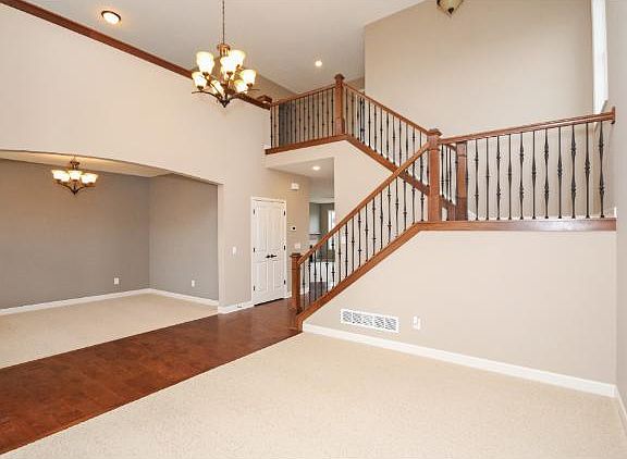 3rd image of 754 Juniper Ave N