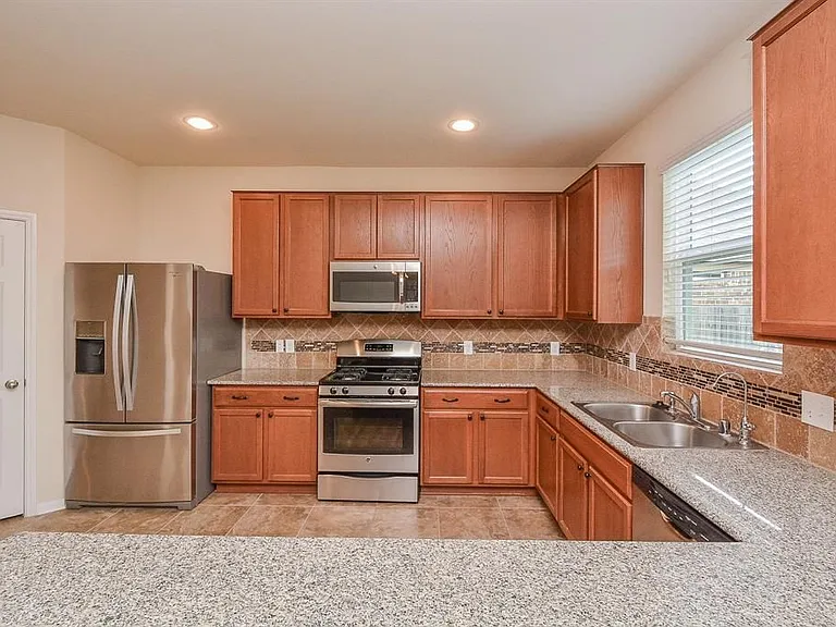 3238 Upland Spring Trce — Photo 4