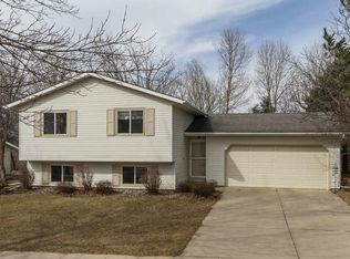 3833 10th Ave SW, Rochester, MN 55902