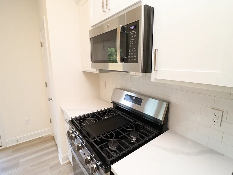 961 Kensley Grove Ln — Photo 12