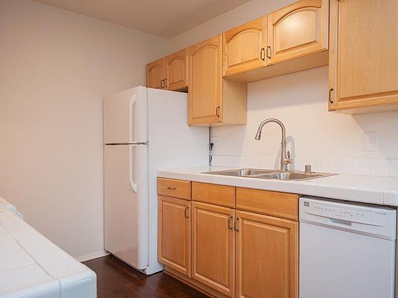 5th image of 839.5 Agate St