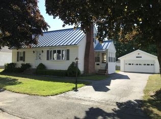 6 Collette St, Waterville, ME 04901