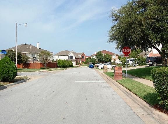 3rd image of 2015 Belton Ct