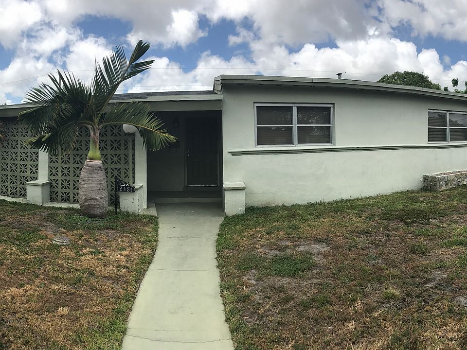 1st image of 2431 NW 180th Ter
