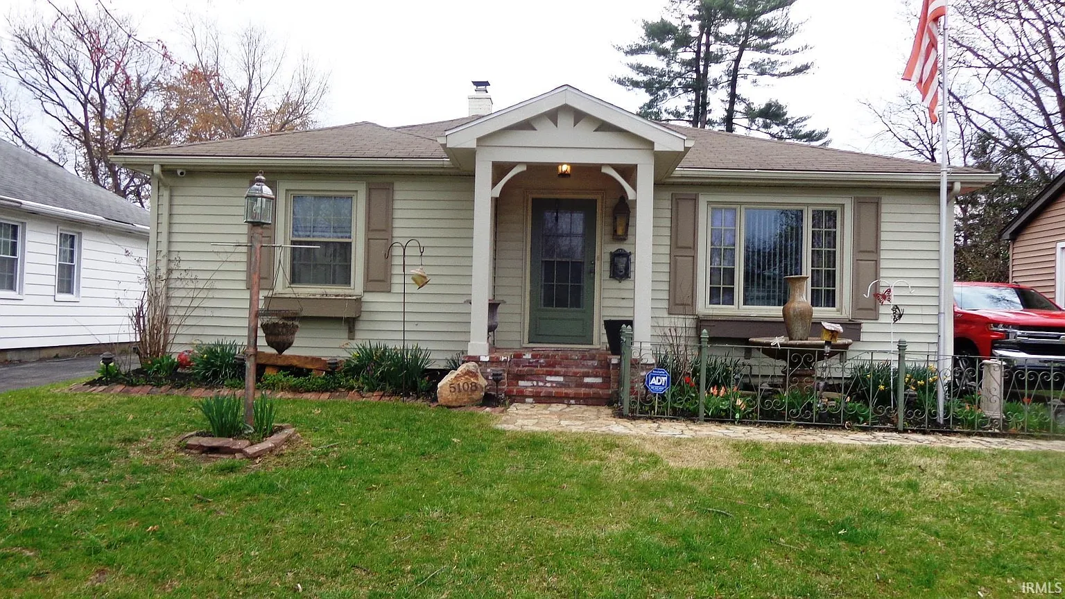 5108 Conlin Ave photo 1