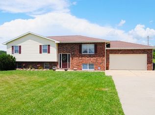 20295 Simmons Rd, Waynesville, MO 65583