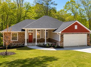 51 John Halford Ct, Hendersonville, NC 28792